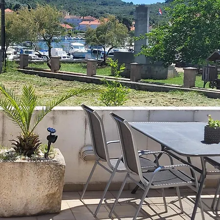 Apartamento Slanac 2 *