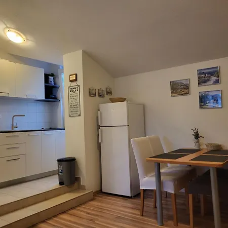 Slanac 2 Apartman *