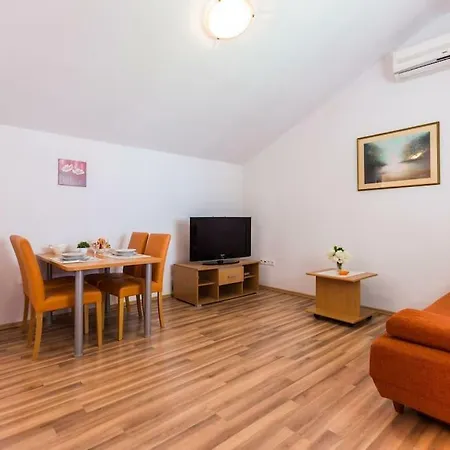 Slanac 2 Apartman *
