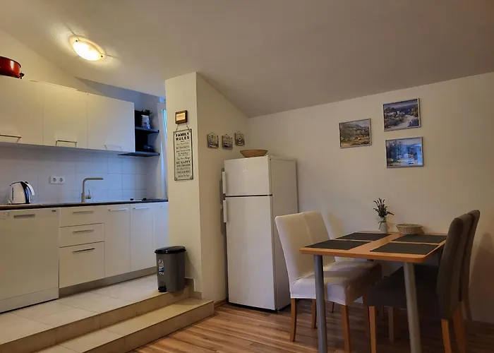 Slanac 2 Apartamento *